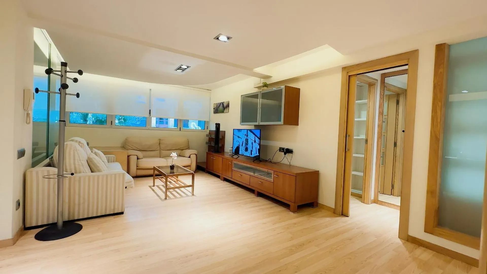 Apartamento La Concha contacts